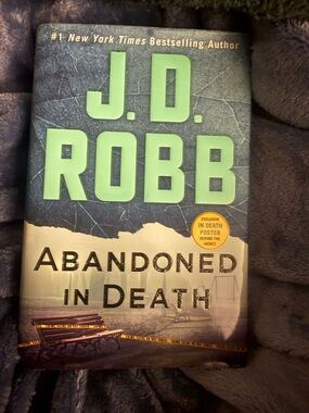 J.D. Robb Abandoned in Death - Hardcover Novel